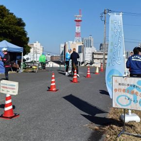 2025年11月30日(日)　【荒川マナーアップ活動レポート＠荒川左岸・川口パブリックゴルフ場入口】国道交通省荒川下流河川事務所／川口署／グッチャリ合同（川口市役所は欠）